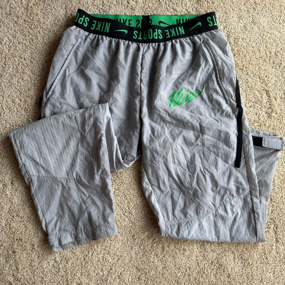 Nike Sports Gray Athletic Pants Joggers Elastic Waist Logo Men’s Size S Y2K